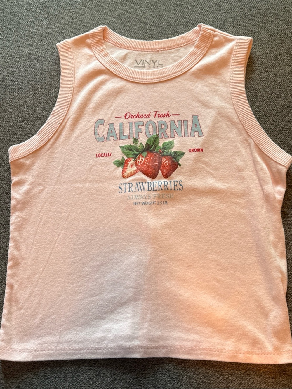 Vinyl Icons California Strawberry Tank XL Juniors Pink Slightly Cropped Shirt